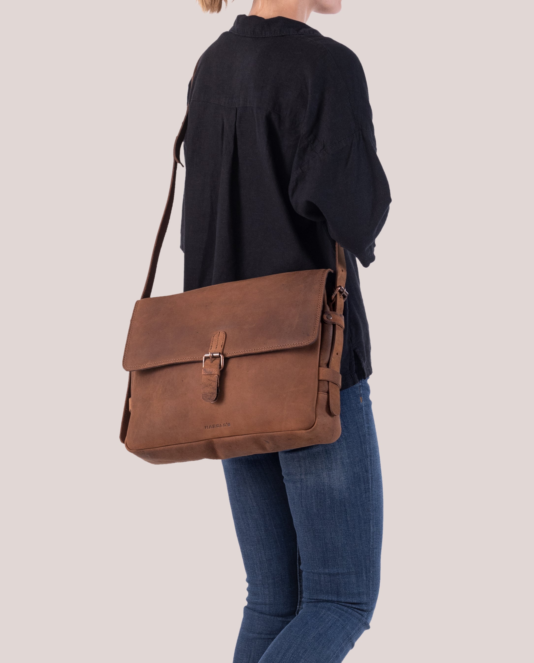 Antic casual Messenger Bag M