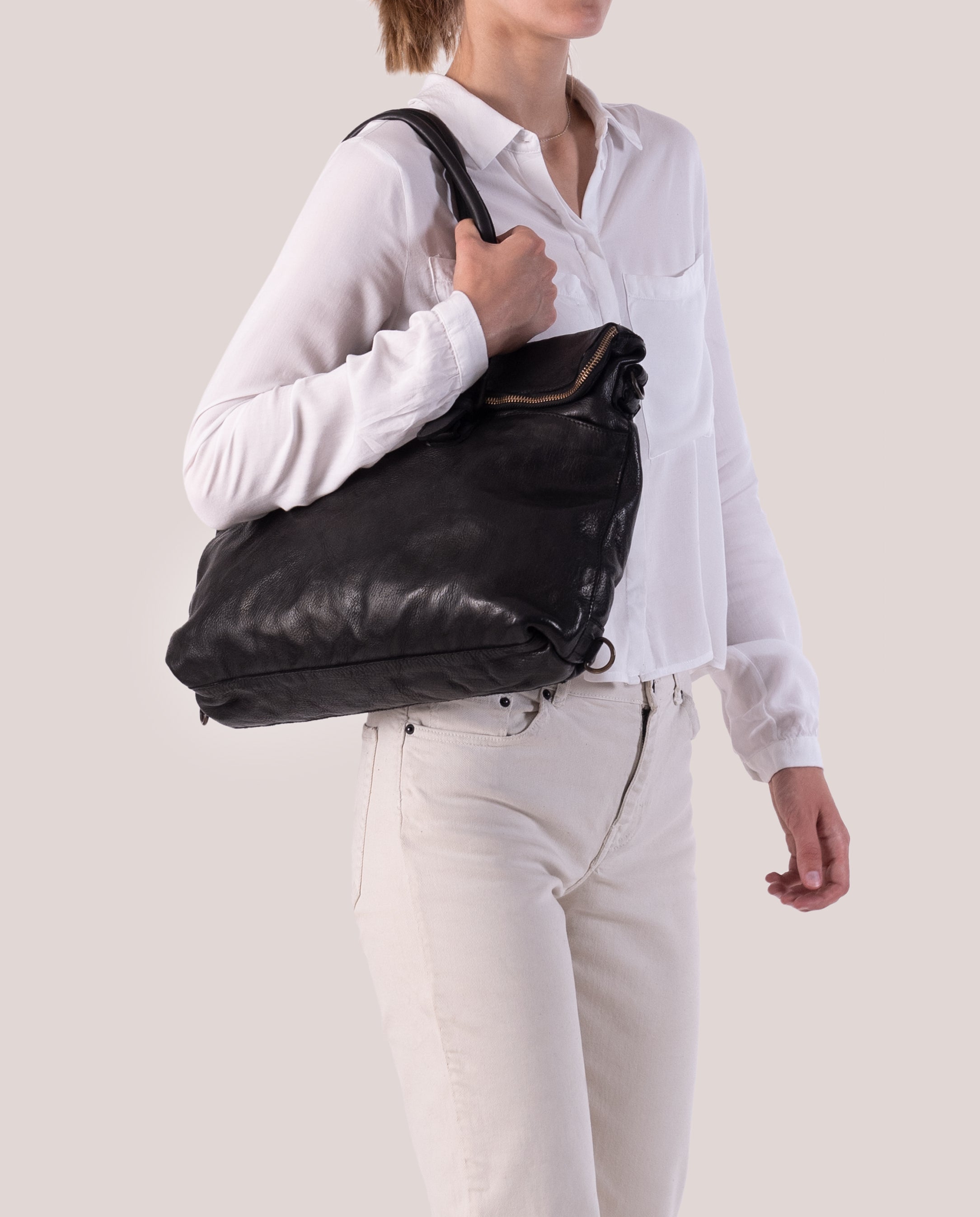 Submarine Business Bag flap