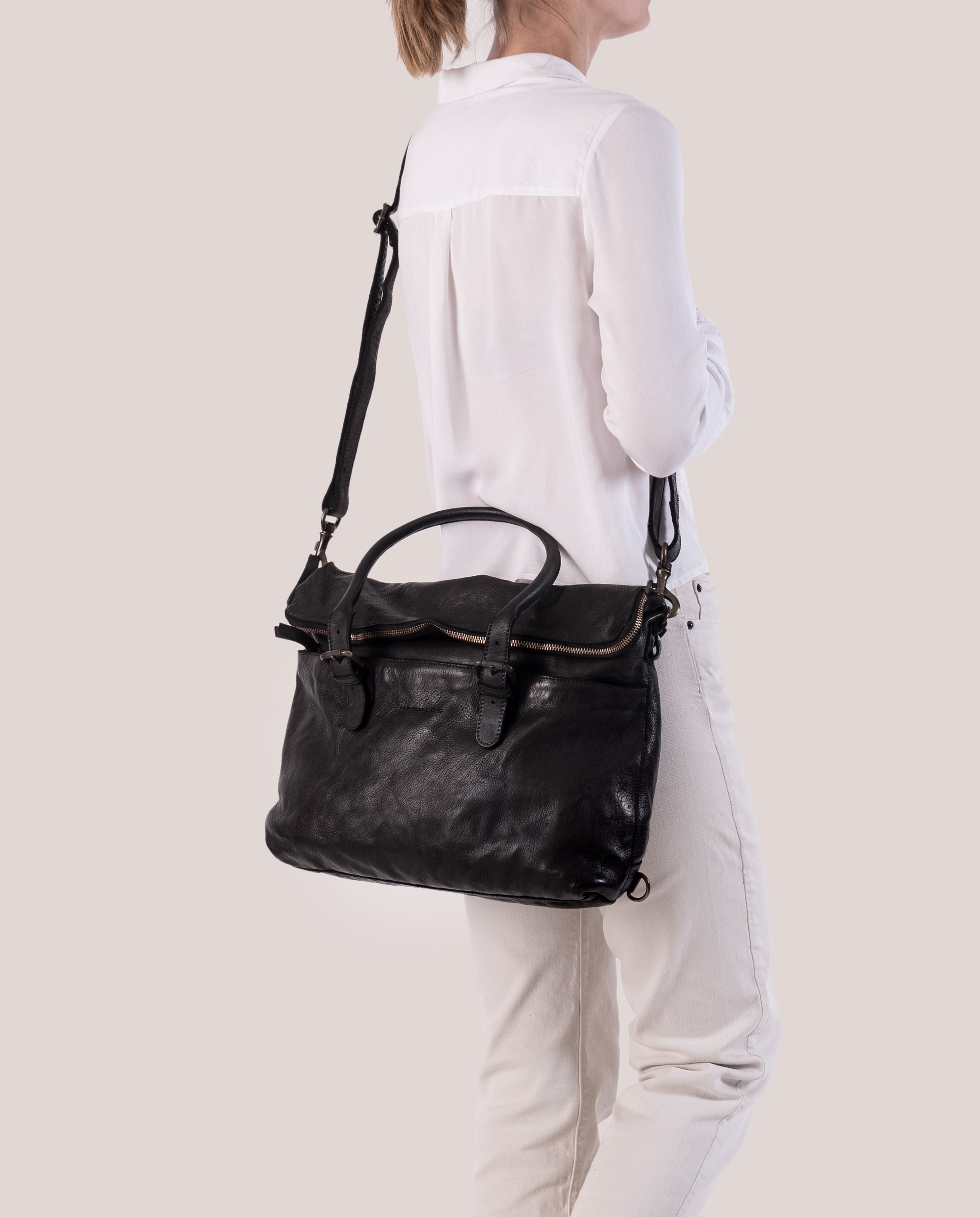 Submarine Business Bag flap