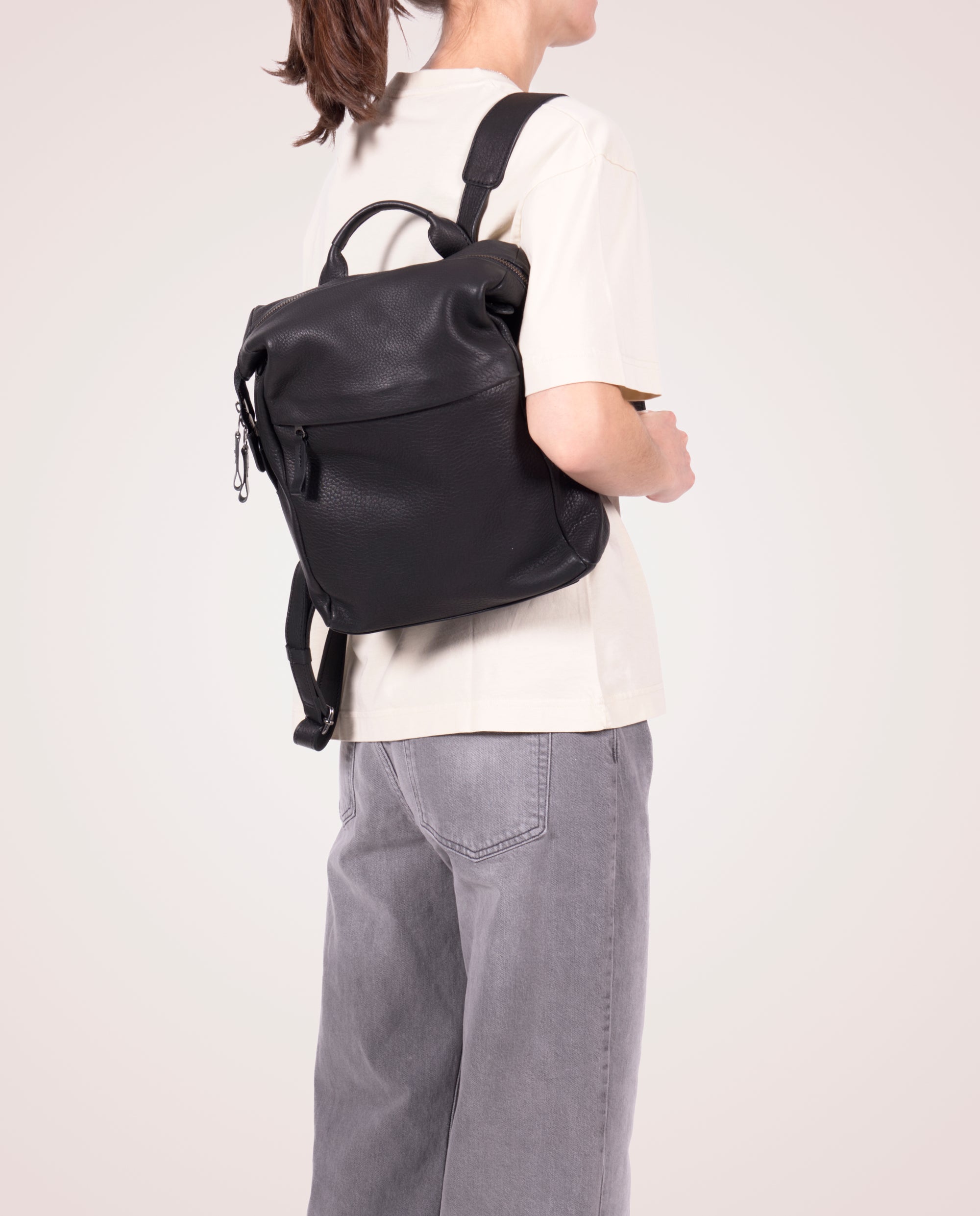 Scraper backpack small