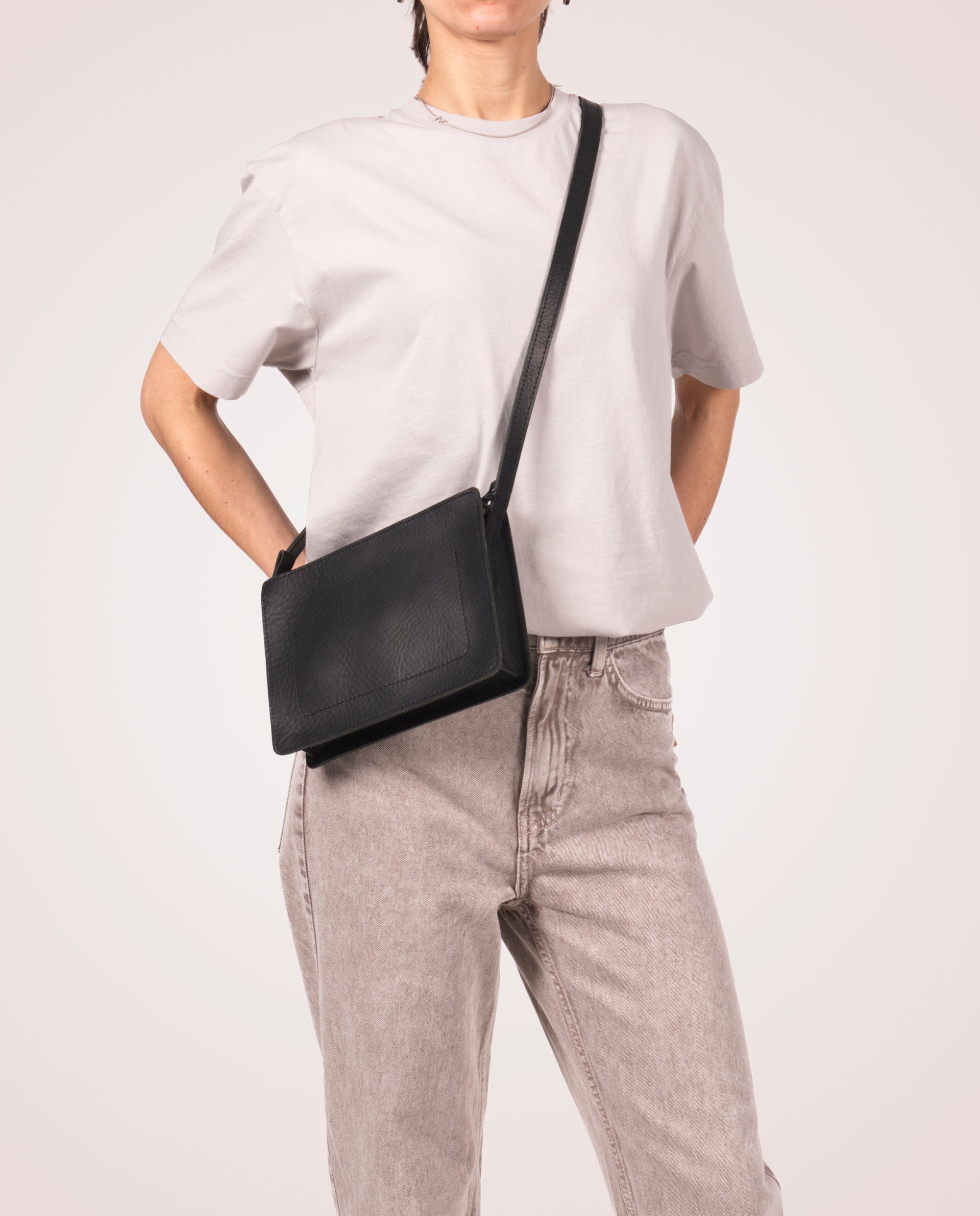 Keeper shoulder bag