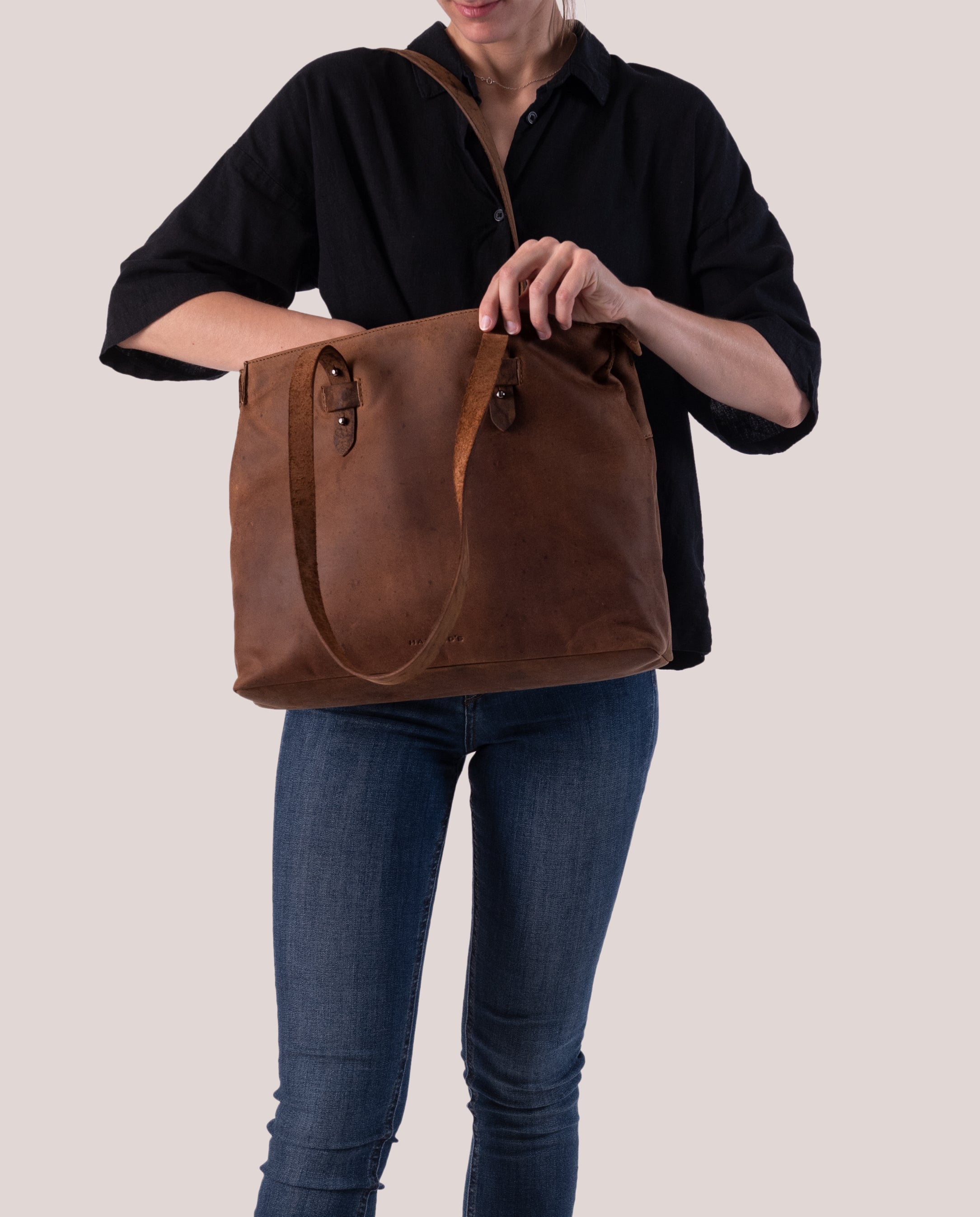 Antic casual Twin shopper