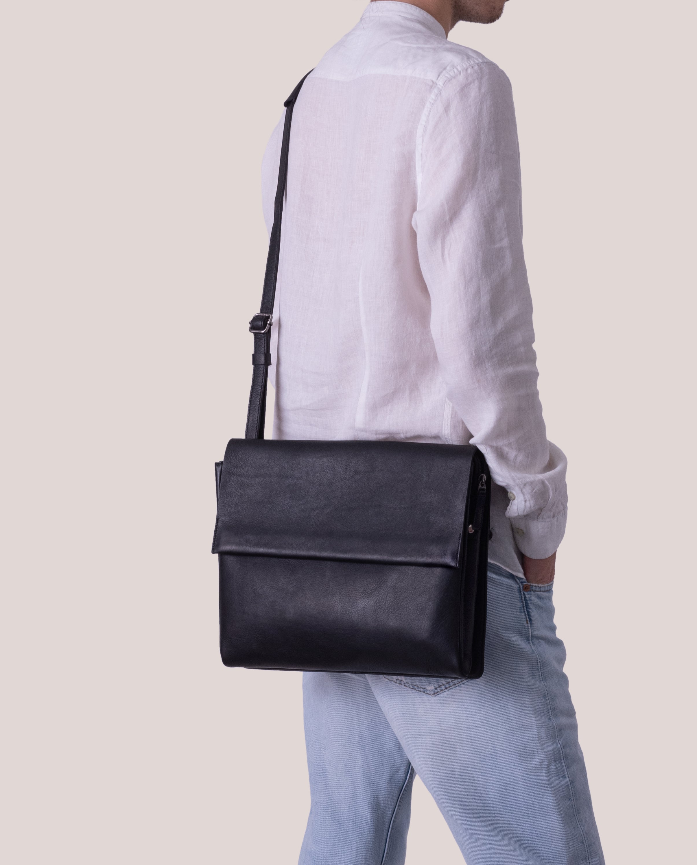 Campo Plaid Messenger Bag