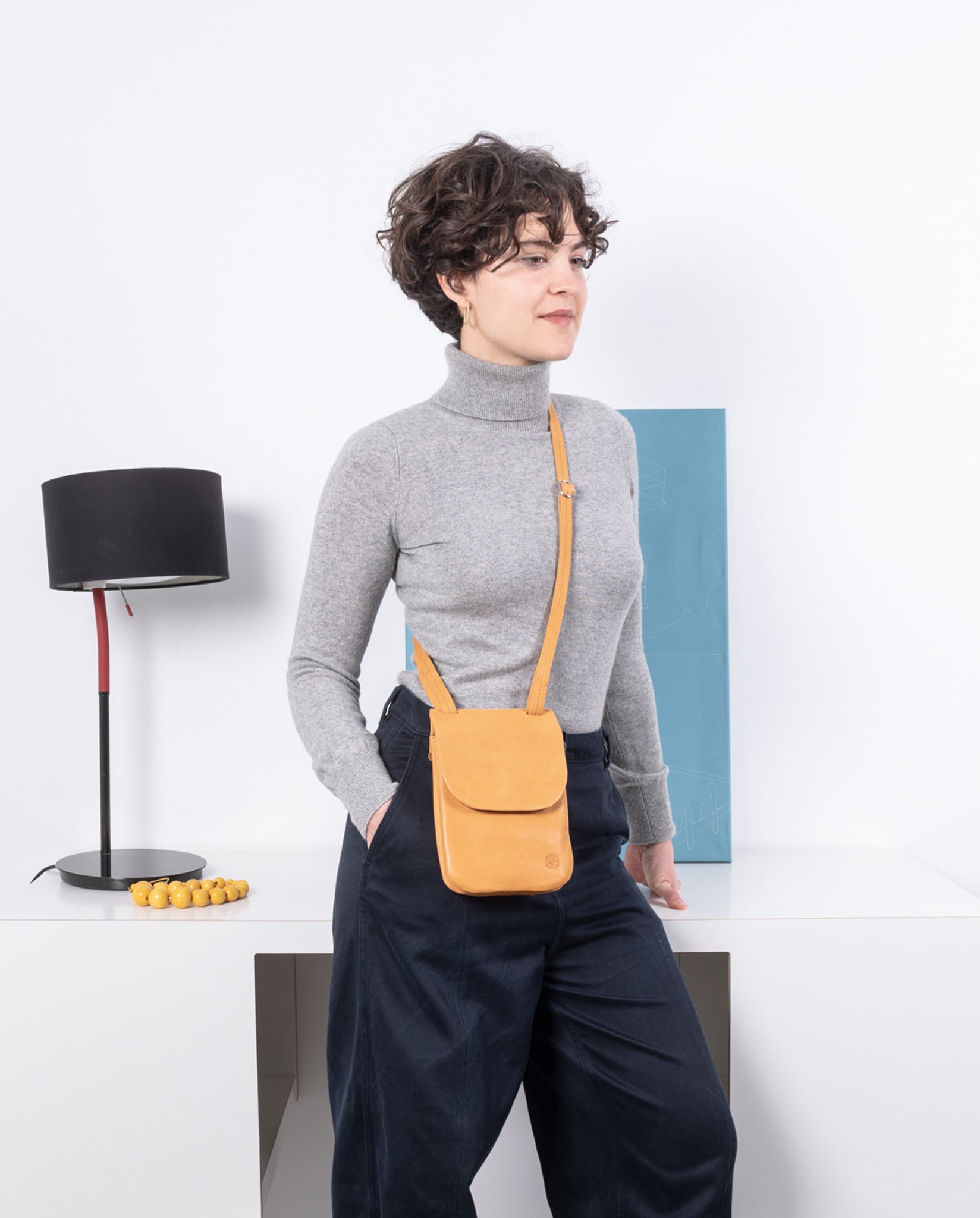 Chacoral smooth Shoulder Bag small