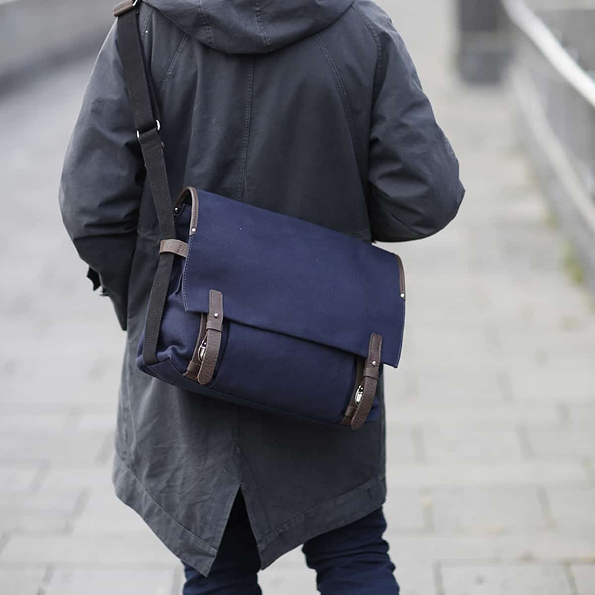 leado/canvas messenger bag